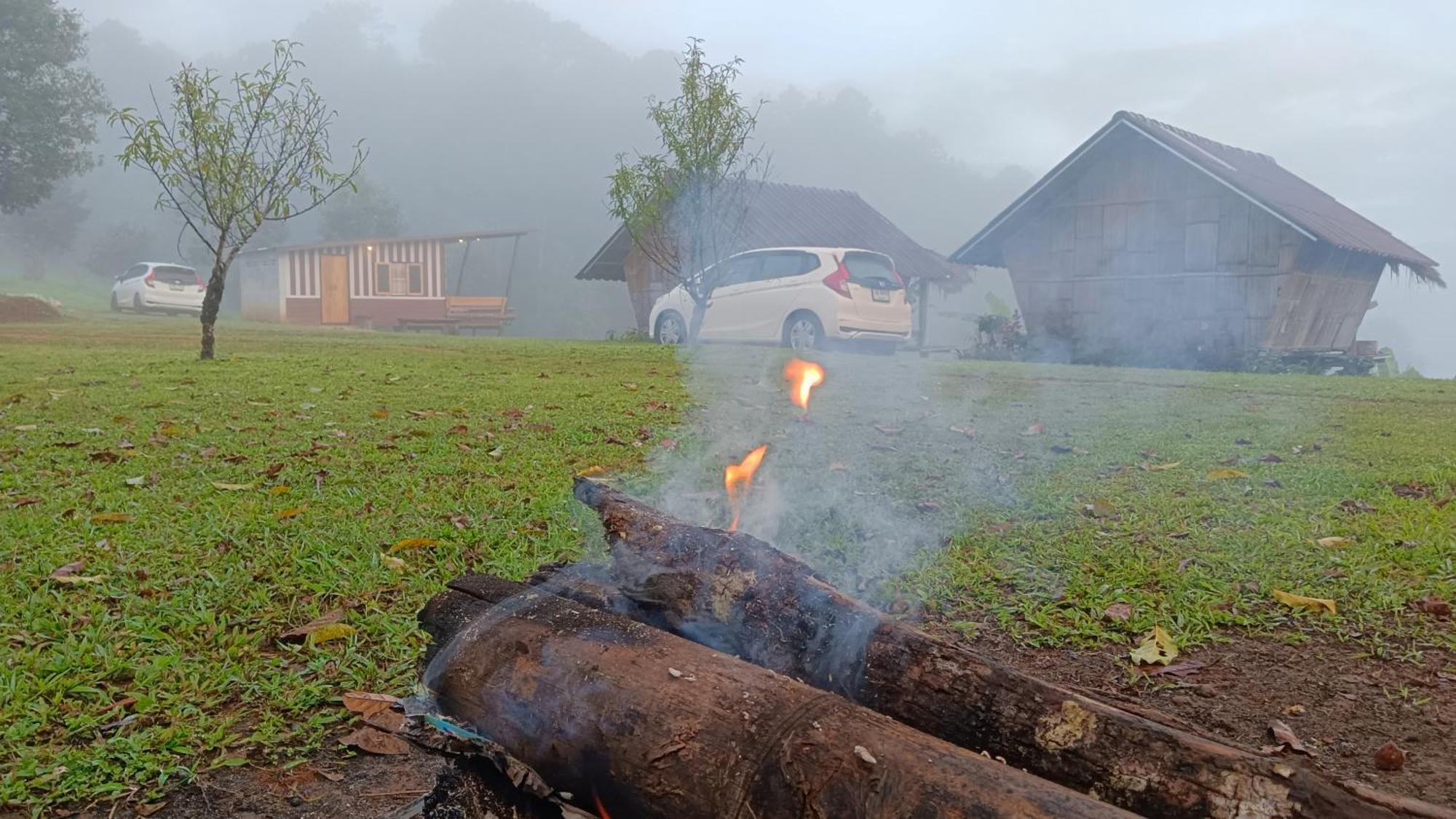 ไร่นิธิสุนทร Nithisoonthon Farmstay Мэхонгсон Экстерьер фото