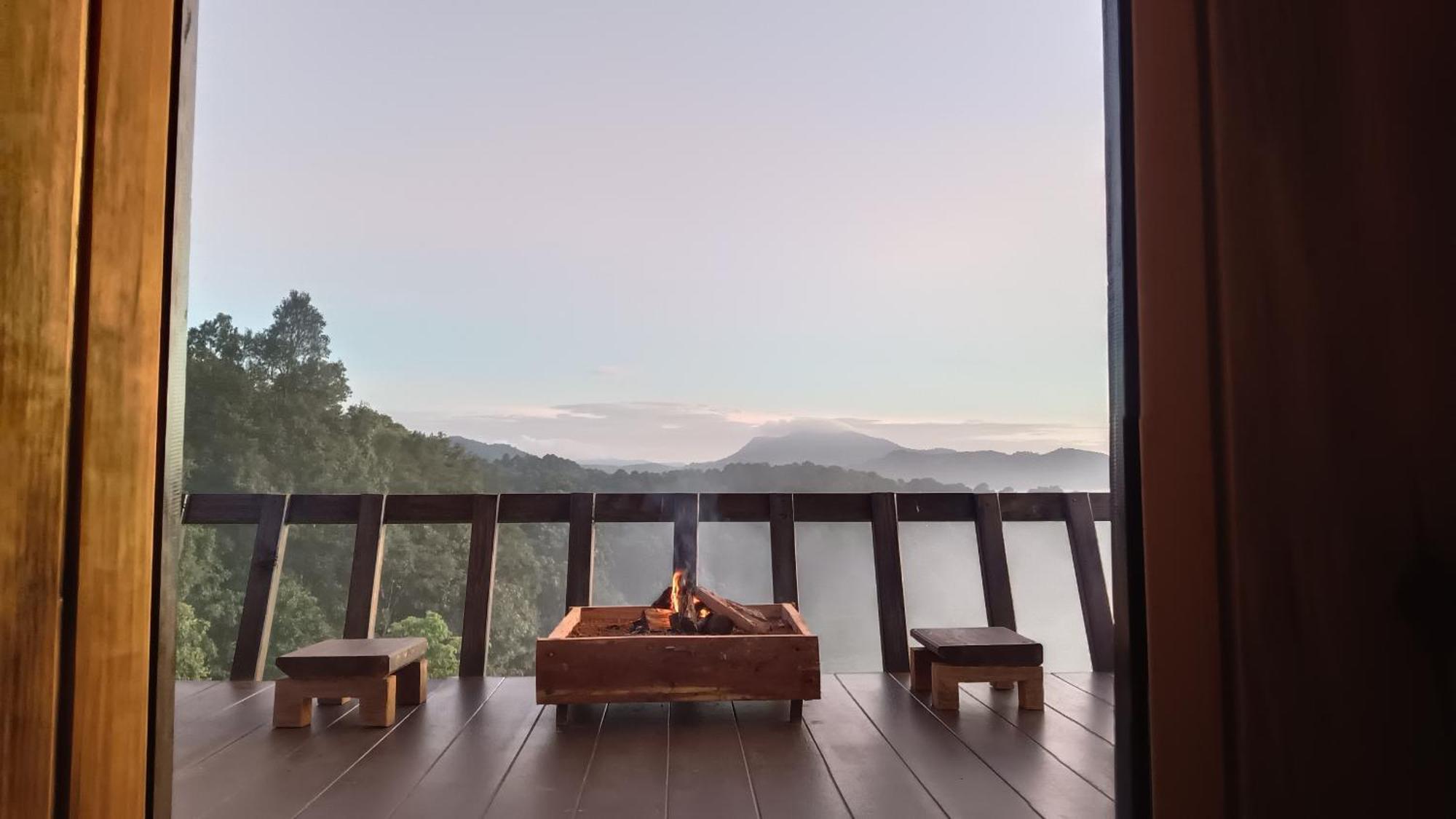 ไร่นิธิสุนทร Nithisoonthon Farmstay Мэхонгсон Экстерьер фото