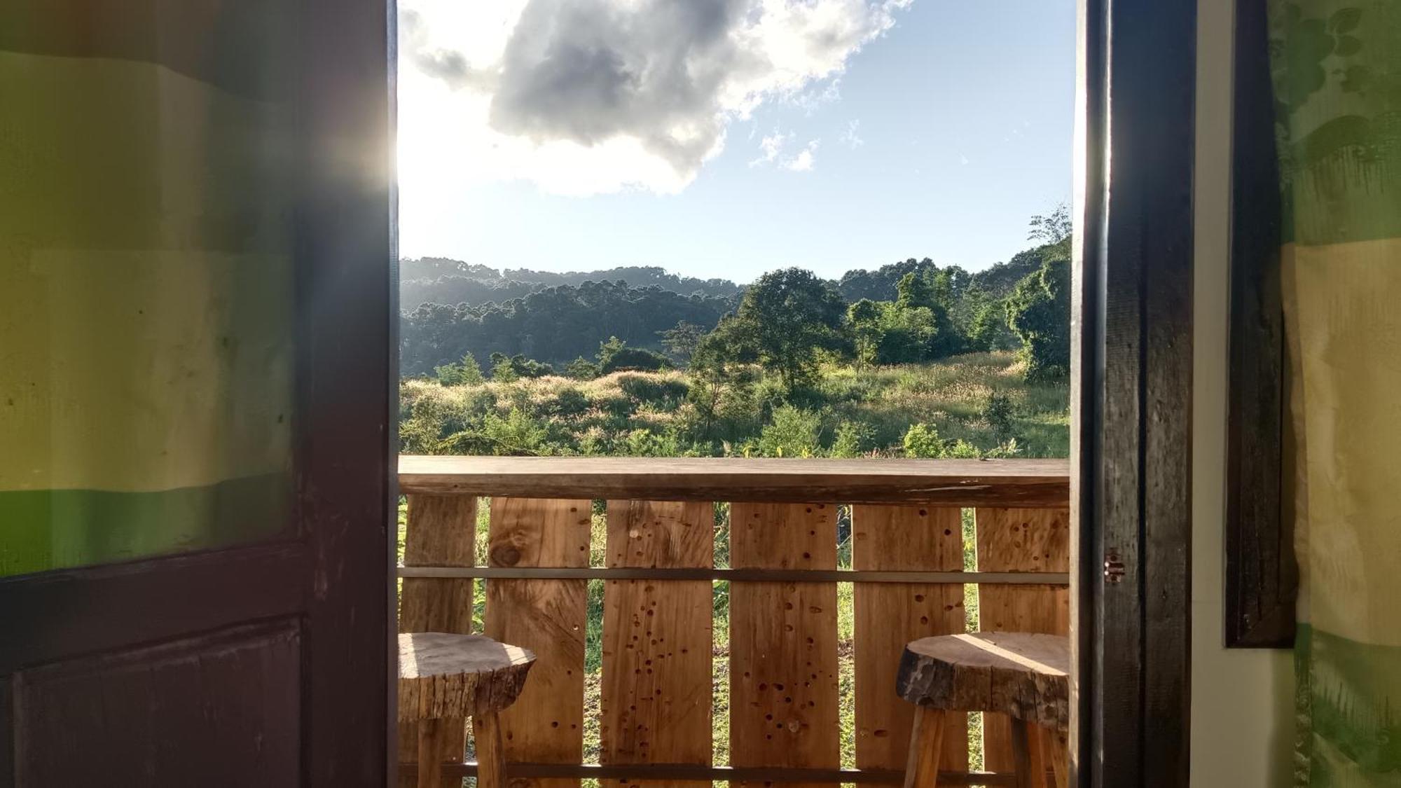ไร่นิธิสุนทร Nithisoonthon Farmstay Мэхонгсон Экстерьер фото