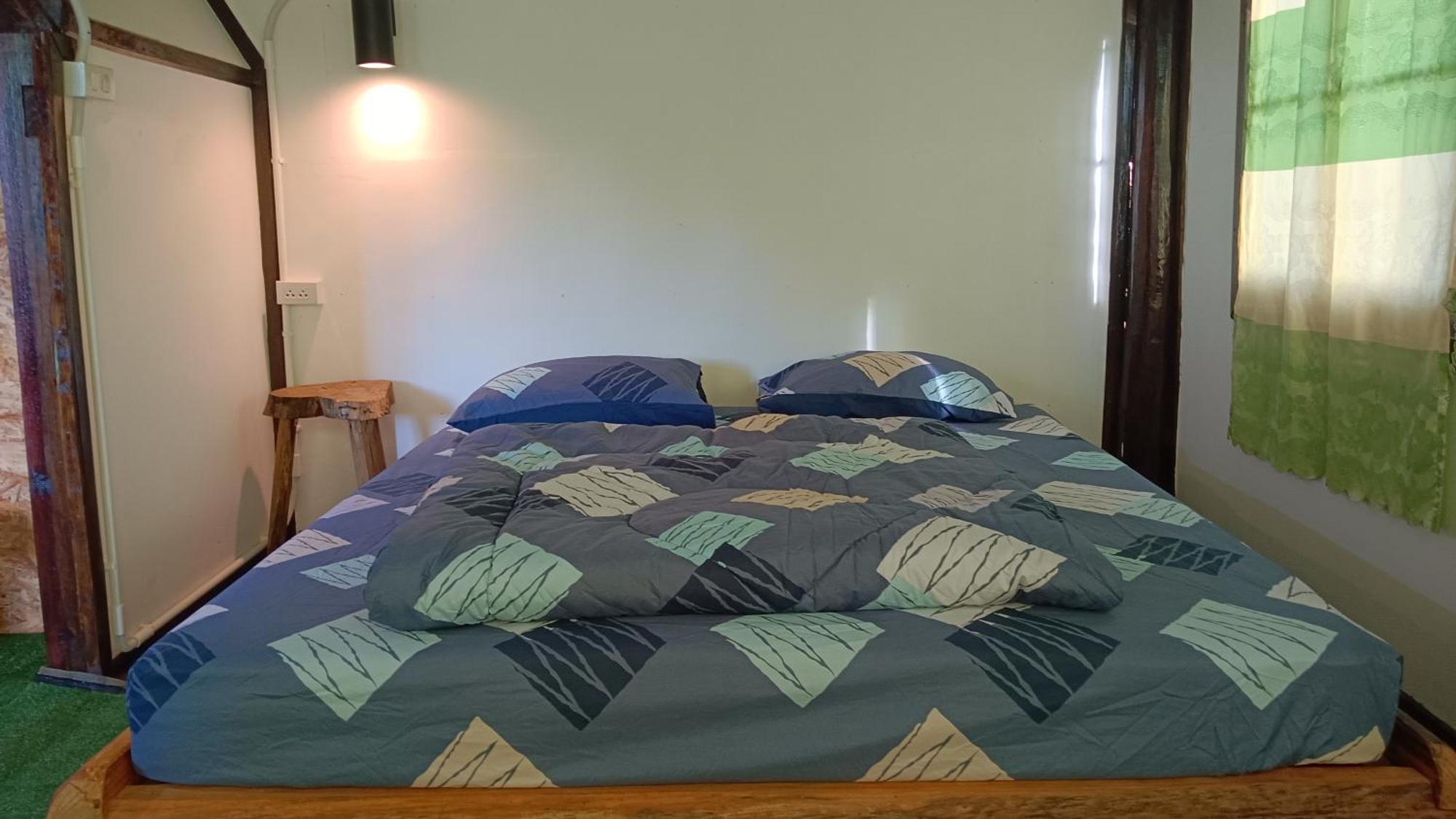 ไร่นิธิสุนทร Nithisoonthon Farmstay Мэхонгсон Экстерьер фото