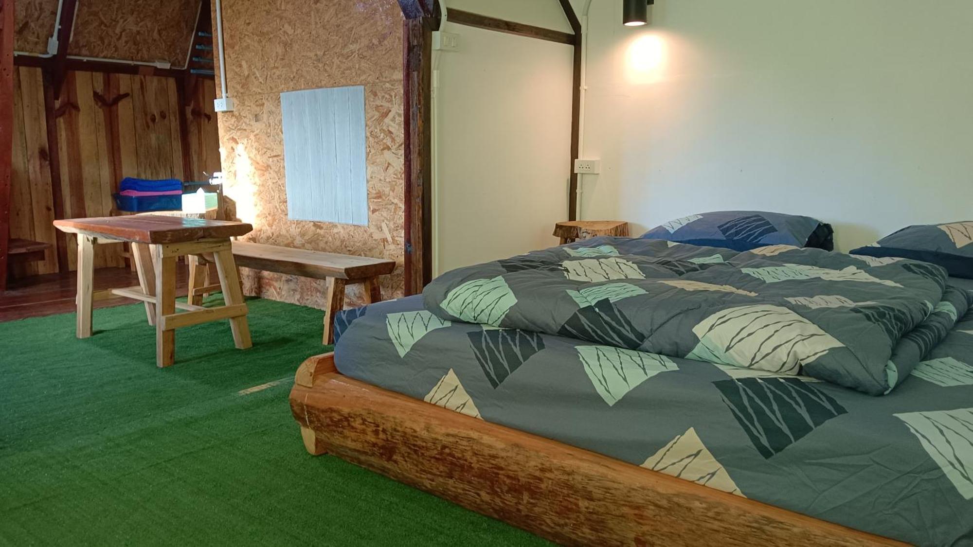ไร่นิธิสุนทร Nithisoonthon Farmstay Мэхонгсон Экстерьер фото