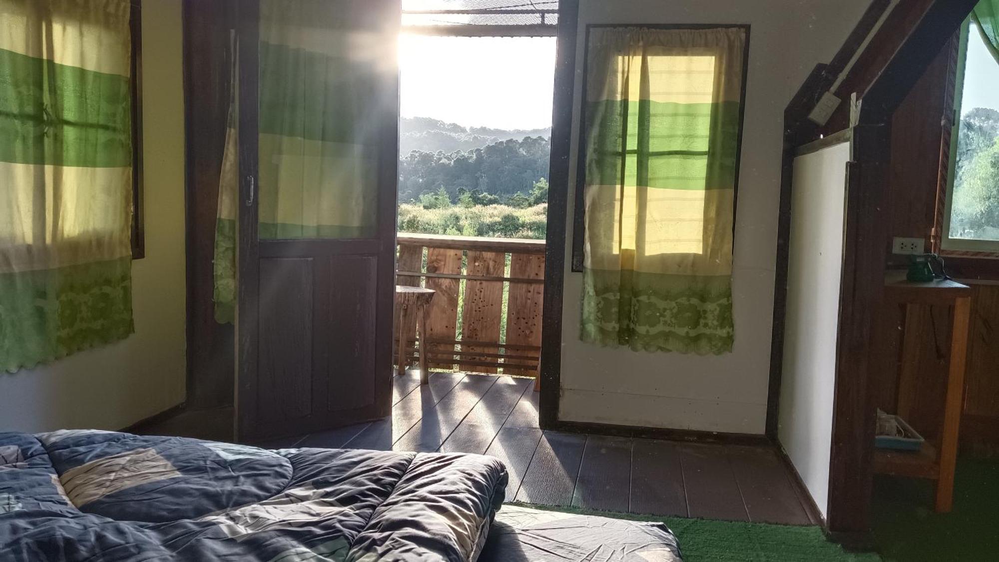 ไร่นิธิสุนทร Nithisoonthon Farmstay Мэхонгсон Экстерьер фото